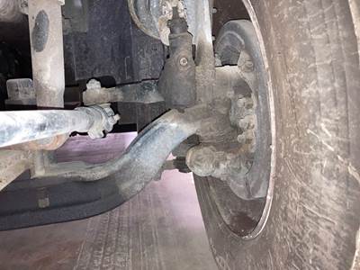 Meritor FF961 Front Axle Assembly for a Volvo VNM