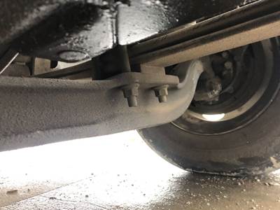 Meritor FF961 Front Axle Assembly for a Volvo VNL