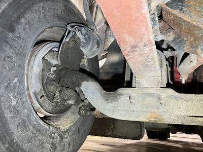 Meritor FF961 Front Axle Assembly for a Mack Chu