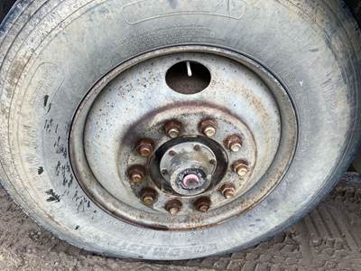 Meritor FF961 Front Axle Assembly for a Volvo Wca