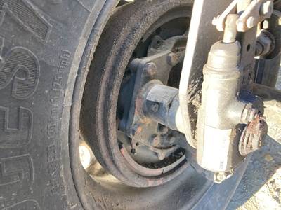 Meritor FF961 Front Axle Assembly for a International Durastar (4300)