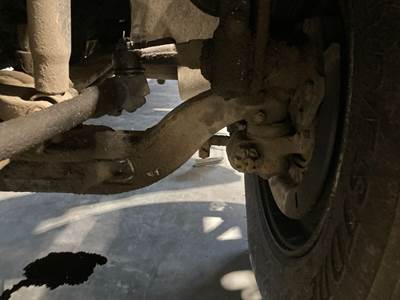 Meritor FF961 Front Axle Assembly for a Volvo VNL