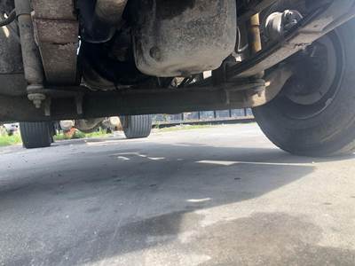 Meritor FF961 Front Axle Assembly for a Volvo Wca