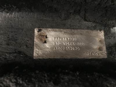 Meritor FF961 Front Axle Assembly for a Freightliner C120 Century