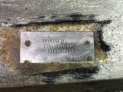 Meritor FF961 Front Axle Assembly for a Freightliner FL70