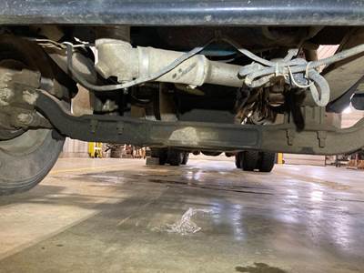 Meritor FF961 Front Axle Assembly for a Peterbilt 375