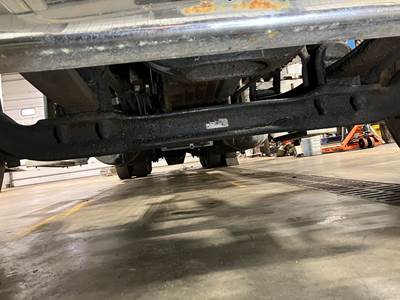 Meritor FF961 Front Axle Assembly for a Freightliner Classic XL