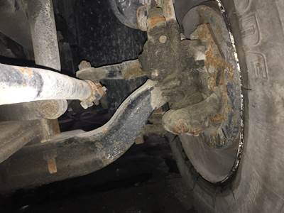 Meritor FF961 Front Axle Assembly for a Volvo VNL