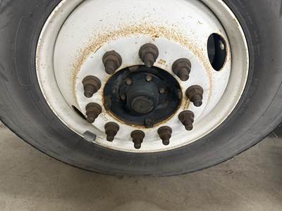 Meritor FF961 Front Axle Assembly for a Hino 338