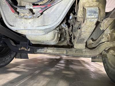 Meritor FF961 Front Axle Assembly for a Freightliner FLD120