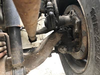 Meritor FF961 Front Axle Assembly for a Hino 338