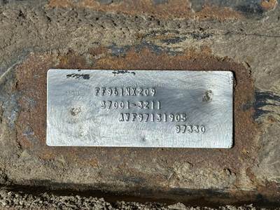 Meritor FF961 Front Axle Assembly for a Volvo WG