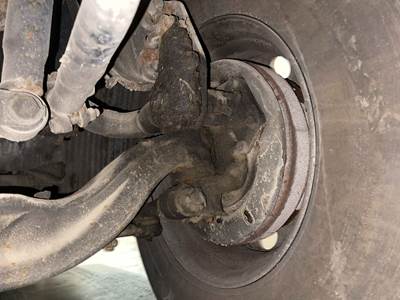 Meritor FF966 Front Axle Assembly for a Volvo VNL