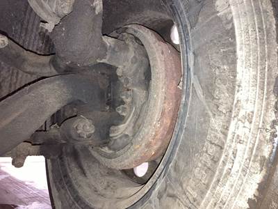 Meritor FF966 Front Axle Assembly for a Volvo VNL