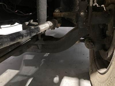 Meritor FF966 Front Axle Assembly for a Volvo VNL