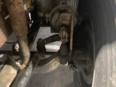 Meritor FF966 Front Axle Assembly for a Volvo VNL