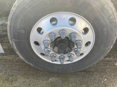 Meritor FF967 Front Axle Assembly for a Volvo VNL