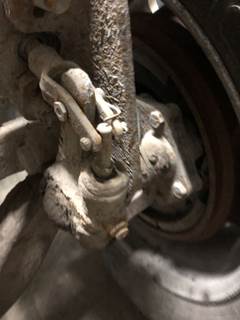 Meritor FF981 Front Axle Assembly for a International 9400