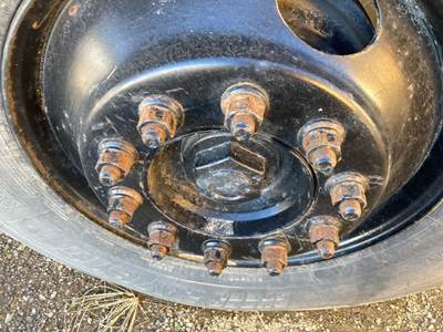 Meritor FF981 Front Axle Assembly for a Mack CH