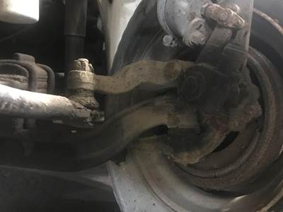 Meritor FF981 Front Axle Assembly for a International 9100