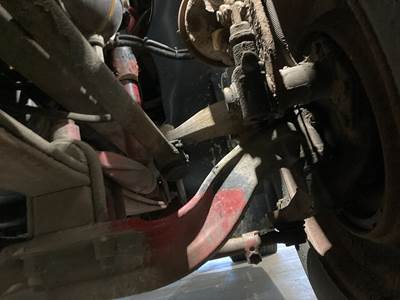 Meritor FF981 Front Axle Assembly for a Freightliner C112 Century