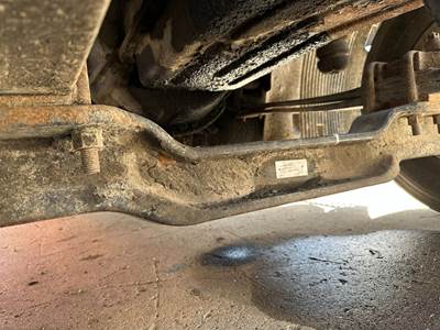 Meritor FF986 Front Axle Assembly for a Volvo VNL