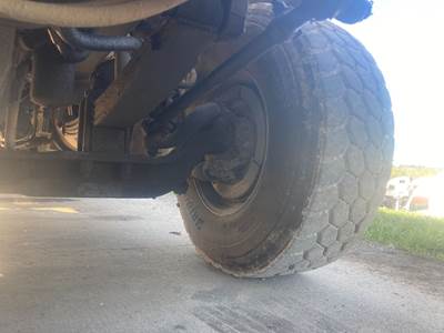 Meritor FL941 Front Axle Assembly for a Western Star 4800