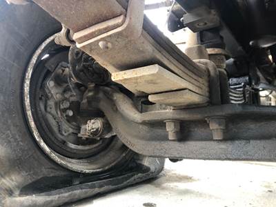 Meritor FL941 Front Axle Assembly for a International 5500I