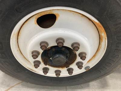 Meritor MFS-10 Front Axle Assembly for a International Durastar (4400)