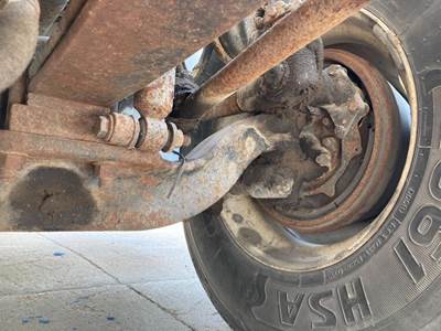 Meritor MFS-10 Front Axle Assembly for a International Durastar (4300)