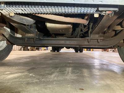 Meritor MFS-10 Front Axle Assembly for a Freightliner M2 106