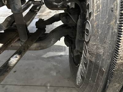 Meritor MFS-10 Front Axle Assembly for a Ford F650