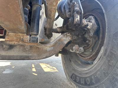 Meritor MFS-10 Front Axle Assembly for a International Durastar (4300)