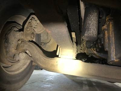 Meritor MFS-12 Front Axle Assembly for a Sterling A9513