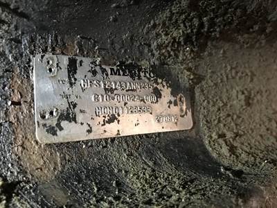 Meritor MFS-12 Front Axle Assembly for a Freightliner Cascadia