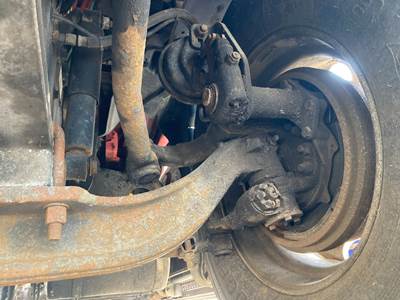 Meritor MFS-12 Front Axle Assembly for a Freightliner Cascadia