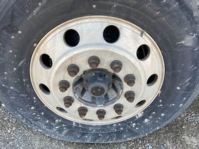 Meritor MFS-12 Front Axle Assembly for a Freightliner Cascadia