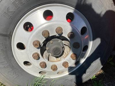 Meritor MFS-12 Front Axle Assembly for a Freightliner Cascadia