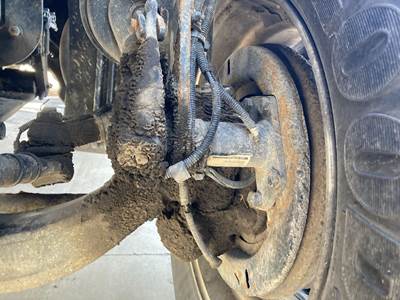 Meritor MFS-12 Front Axle Assembly for a Freightliner Cascadia