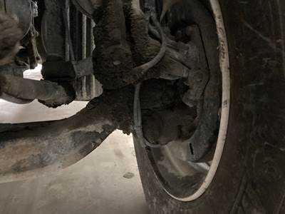 Meritor MFS-12 Front Axle Assembly for a Freightliner Cascadia