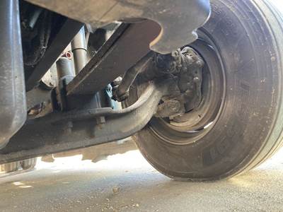 Meritor MFS-12 Front Axle Assembly for a Freightliner Cascadia