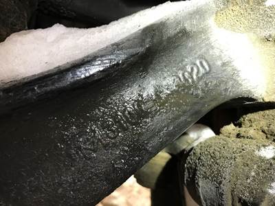 Meritor MFS-12 Front Axle Assembly for a Freightliner Cascadia