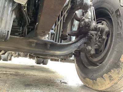 Meritor MFS-12 Front Axle Assembly for a Freightliner Cascadia