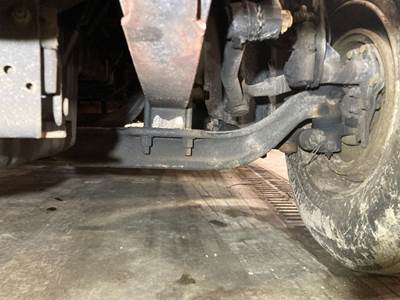 Meritor MFS-12 Front Axle Assembly for a Freightliner Cascadia