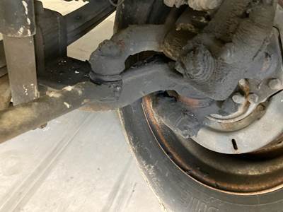 Meritor MFS-12 Front Axle Assembly for a Hino 338