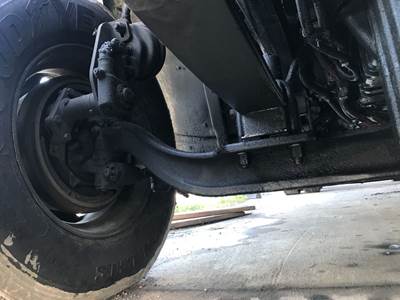 Meritor MFS-12 Front Axle Assembly for a Freightliner Columbia 120