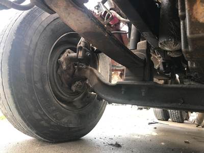 Meritor MFS-12 Front Axle Assembly for a Sterling A9513