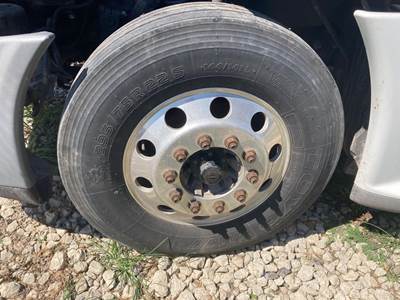 Meritor MFS-12 Front Axle Assembly for a Freightliner Cascadia