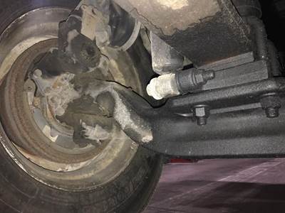 Meritor MFS-12 Front Axle Assembly for a International Durastar (4300)