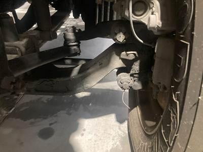 Meritor MFS-12 Front Axle Assembly for a Freightliner Cascadia